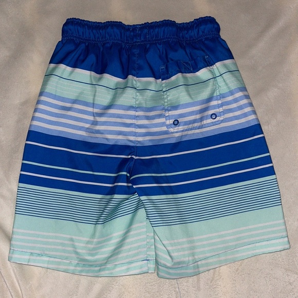 Crown and Ivy boys swimsuit trunks size 10/12 Large - Picture 3 of 4